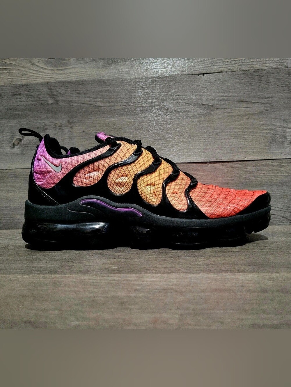 Nike Air VaporMax Plus Mens Size 10 Grid Sunset 2019 Multicolor 924453-604
